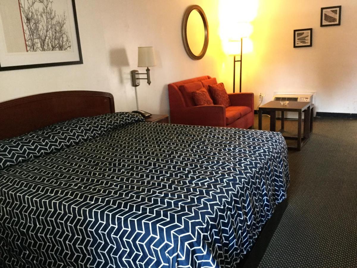American Inn Metter Екстериор снимка